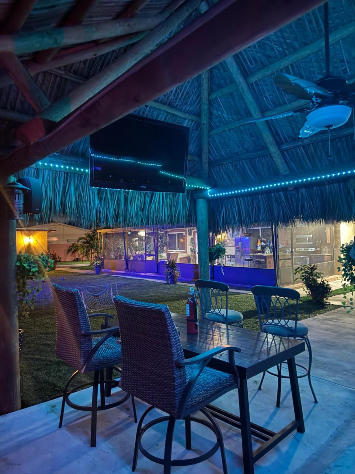 Paradise Oasis1 Golden Glades Ngoại thất bức ảnh